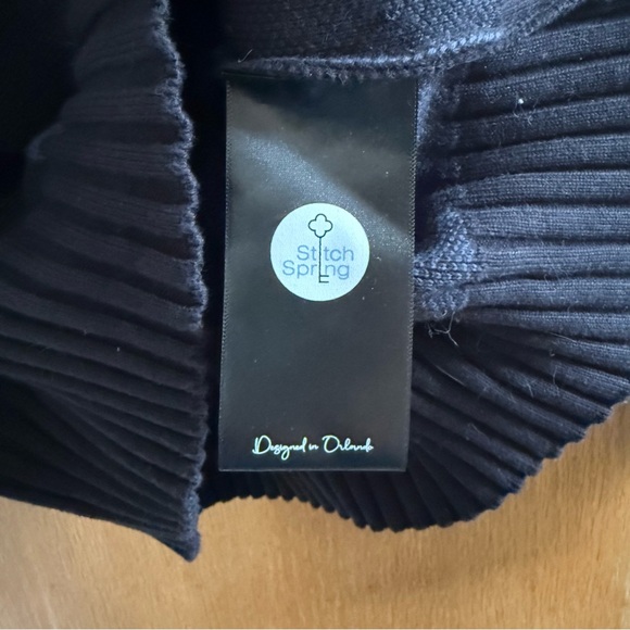 STITCH SPRING • Anime Knit Armband Sweater - Unisex M - Picture 15 of 16